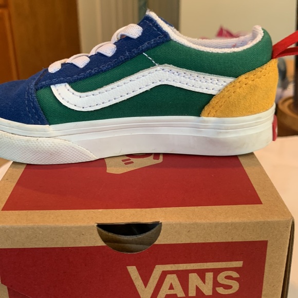 Vans 6.5T Old Skool yacht club color block sneakers. - Picture 8 of 10